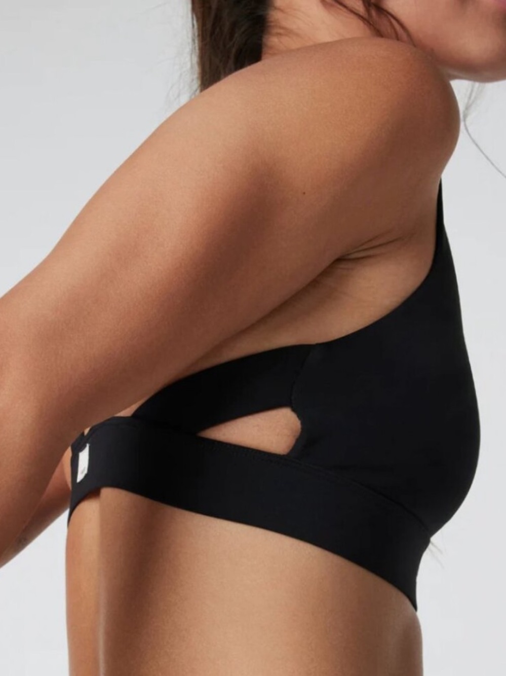 Vuori Stride Bra - Picture 4 of 7